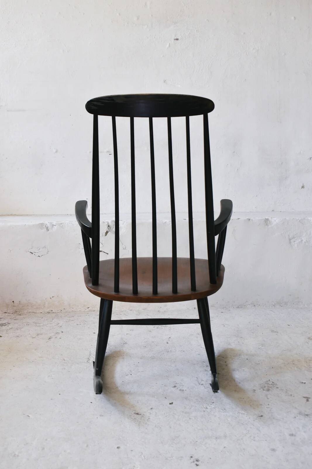 Rocking chair by Ilmari Tapiovaara for Asko, 1960s Finland.