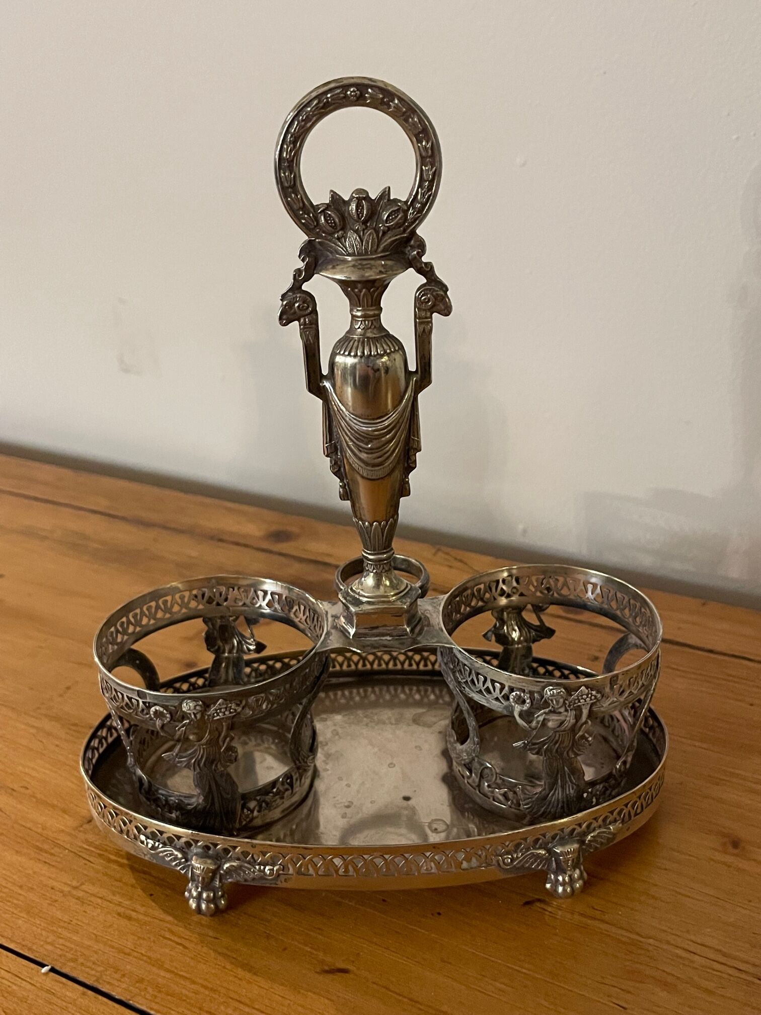 Oil and vinegar maker