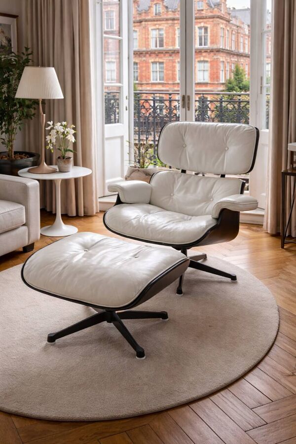 Charles et Ray EAMES – Édition MOBILIER International : Fauteuil Lounge et