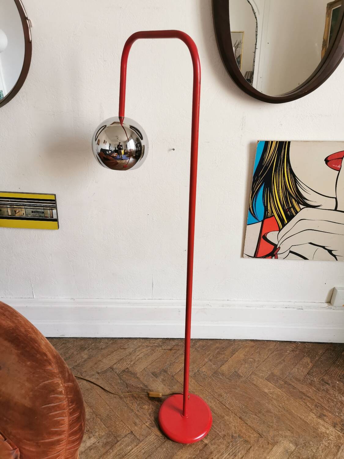 Space age floor lamp