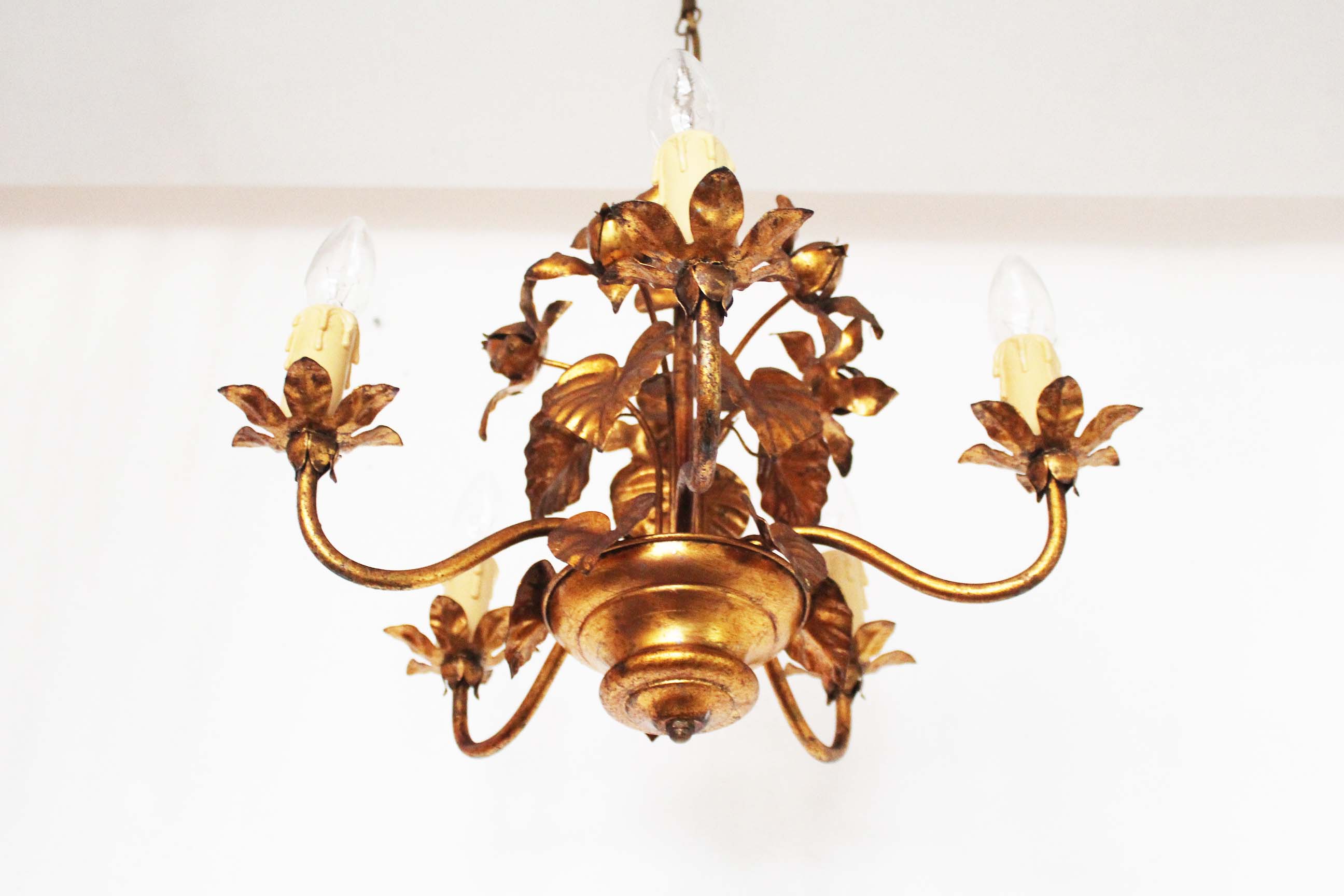 Lustre floral vintage doré par Hans Kögl