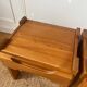 Paire de tables de chevet en orme maison regain 1970
