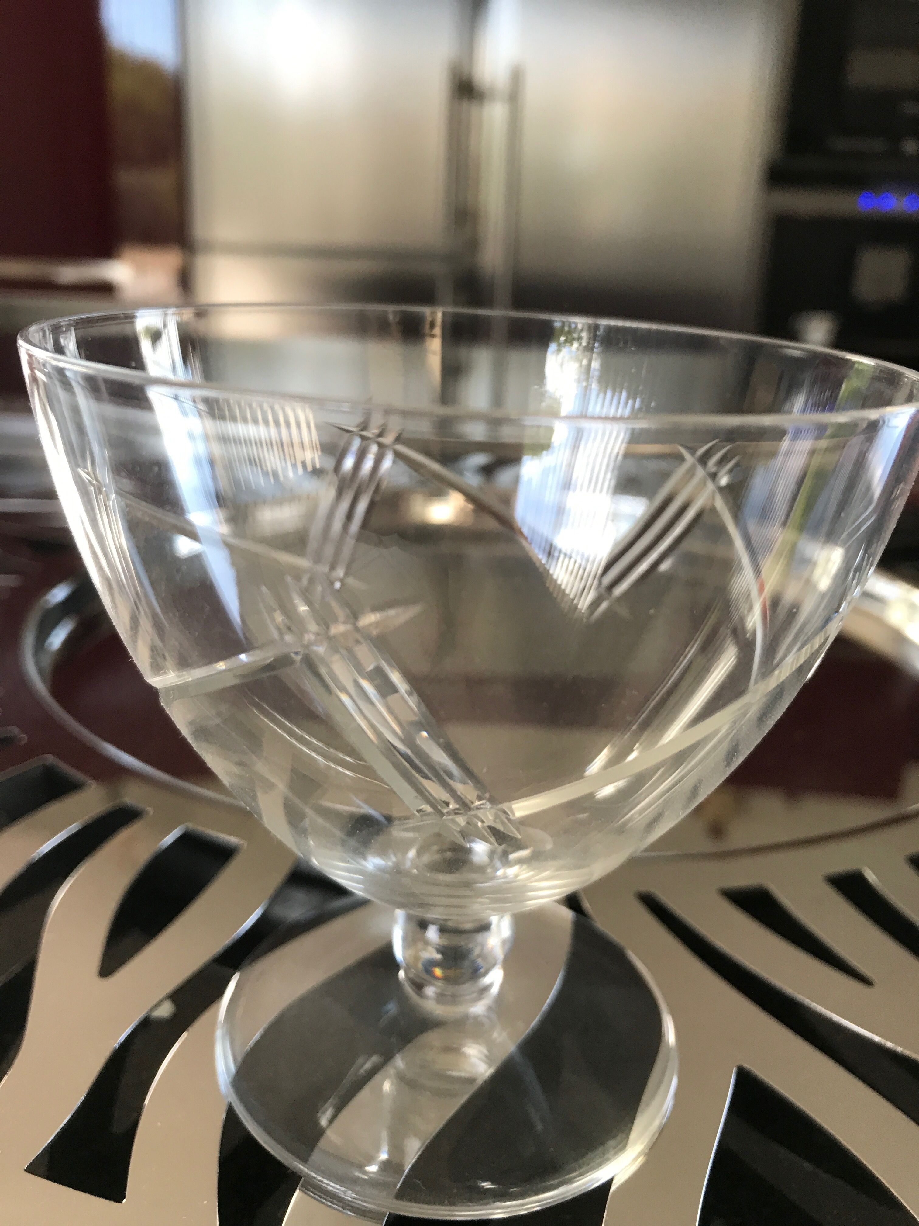 9 former chased crystal wine glass set