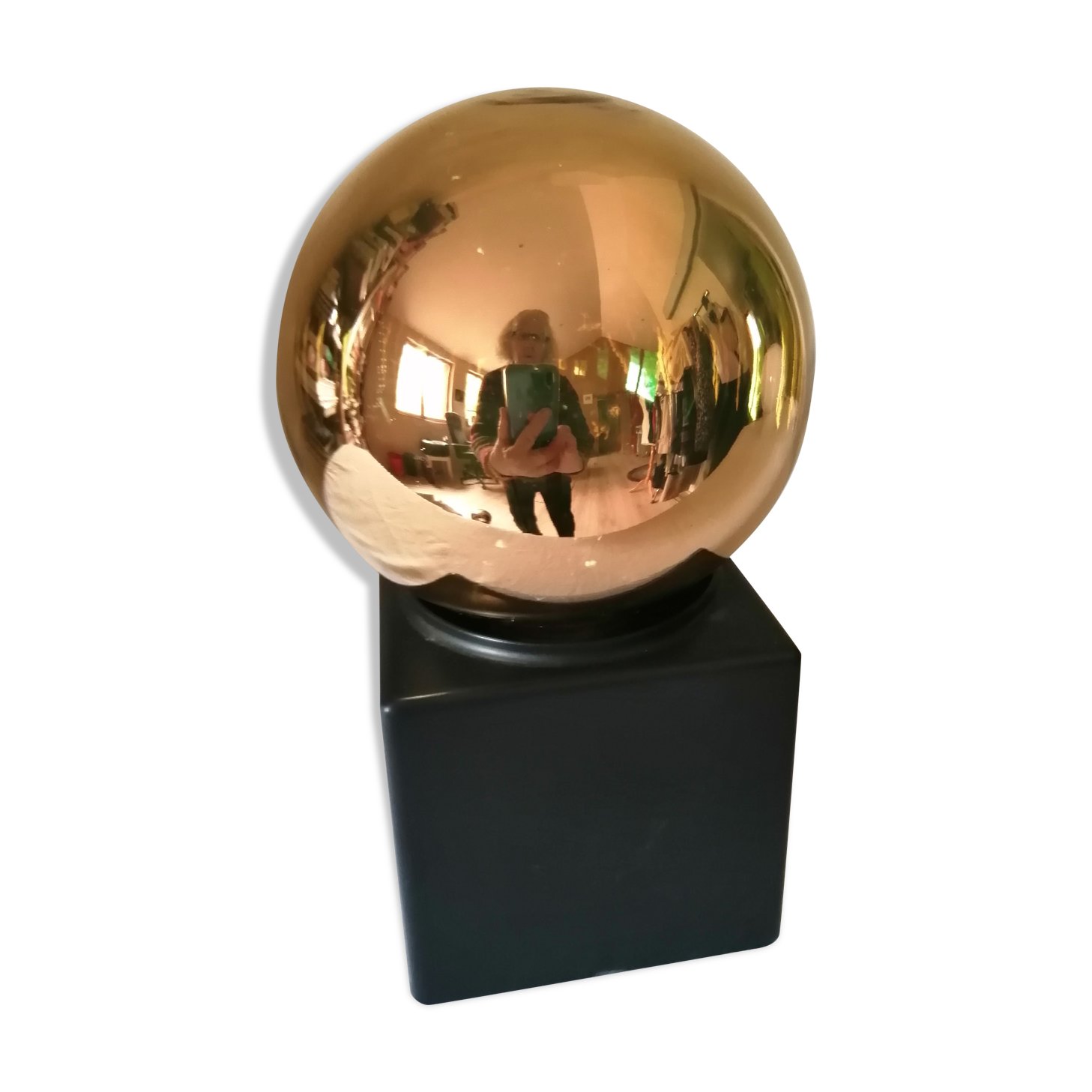 Golden ball lamp