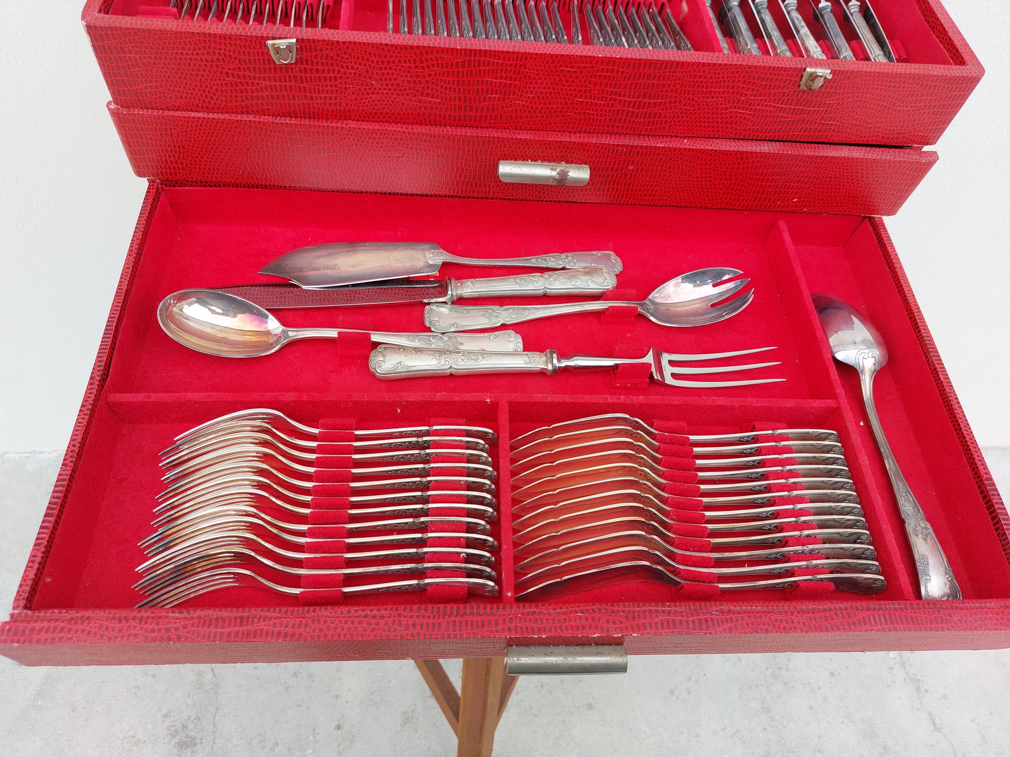 Housewife 130 pieces in silver metal goldsmith Platil