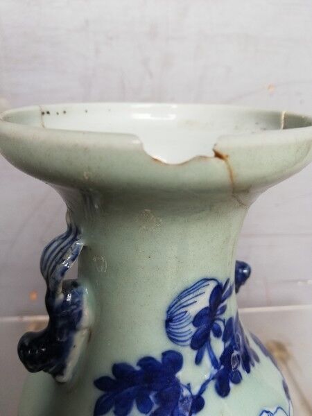 Vase celadon enamel white and blue chinese porcelain 19th