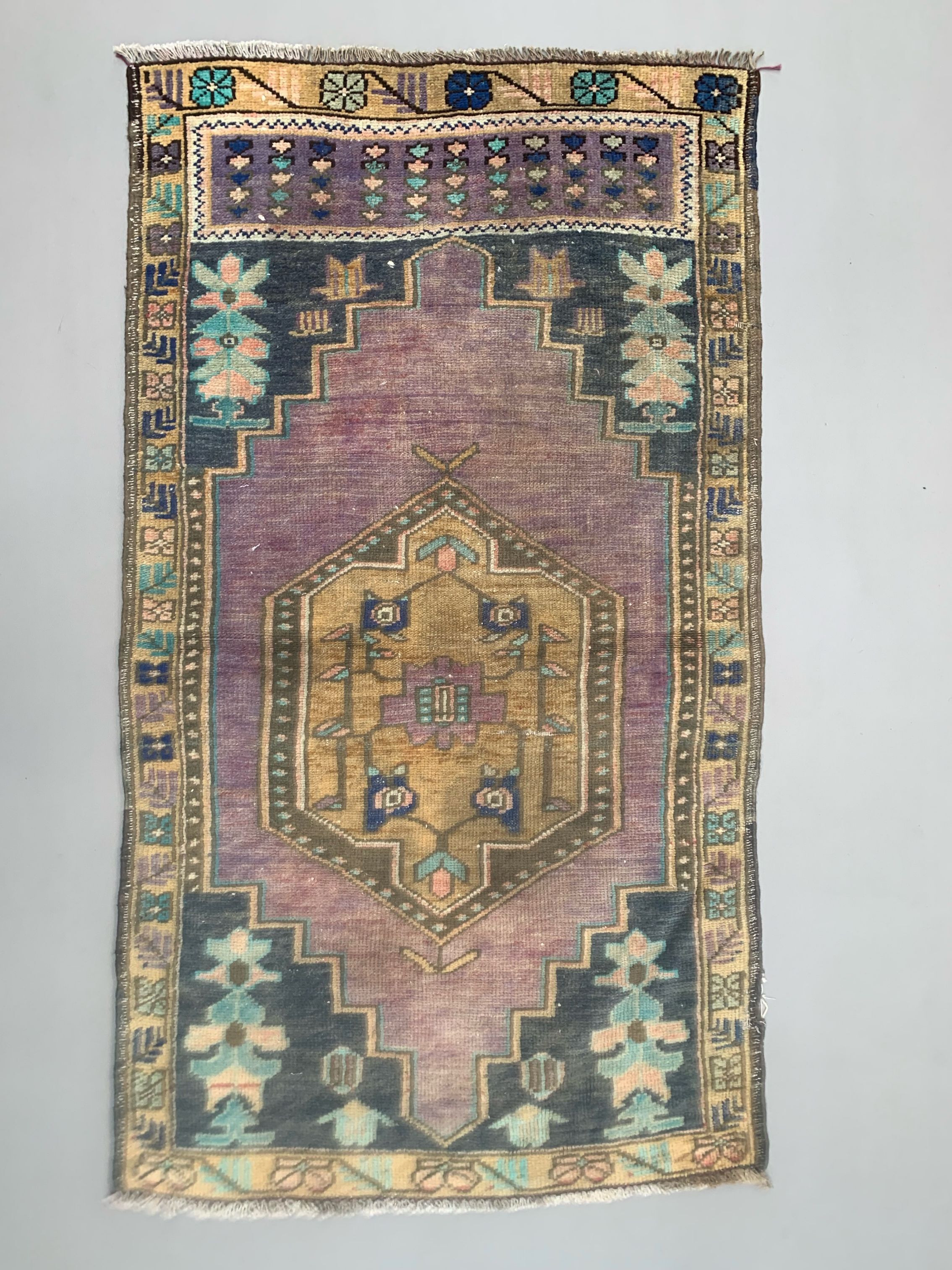 Turkish oushak rug 143x80 cm vintage carpet