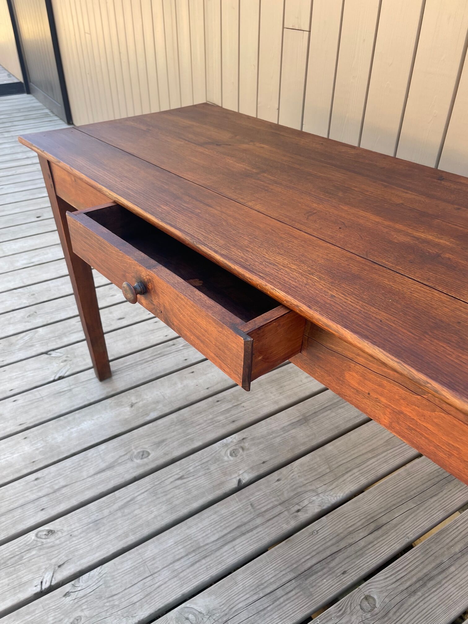 Bistro table