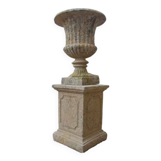 Vase Médicis en pierre reconstituée