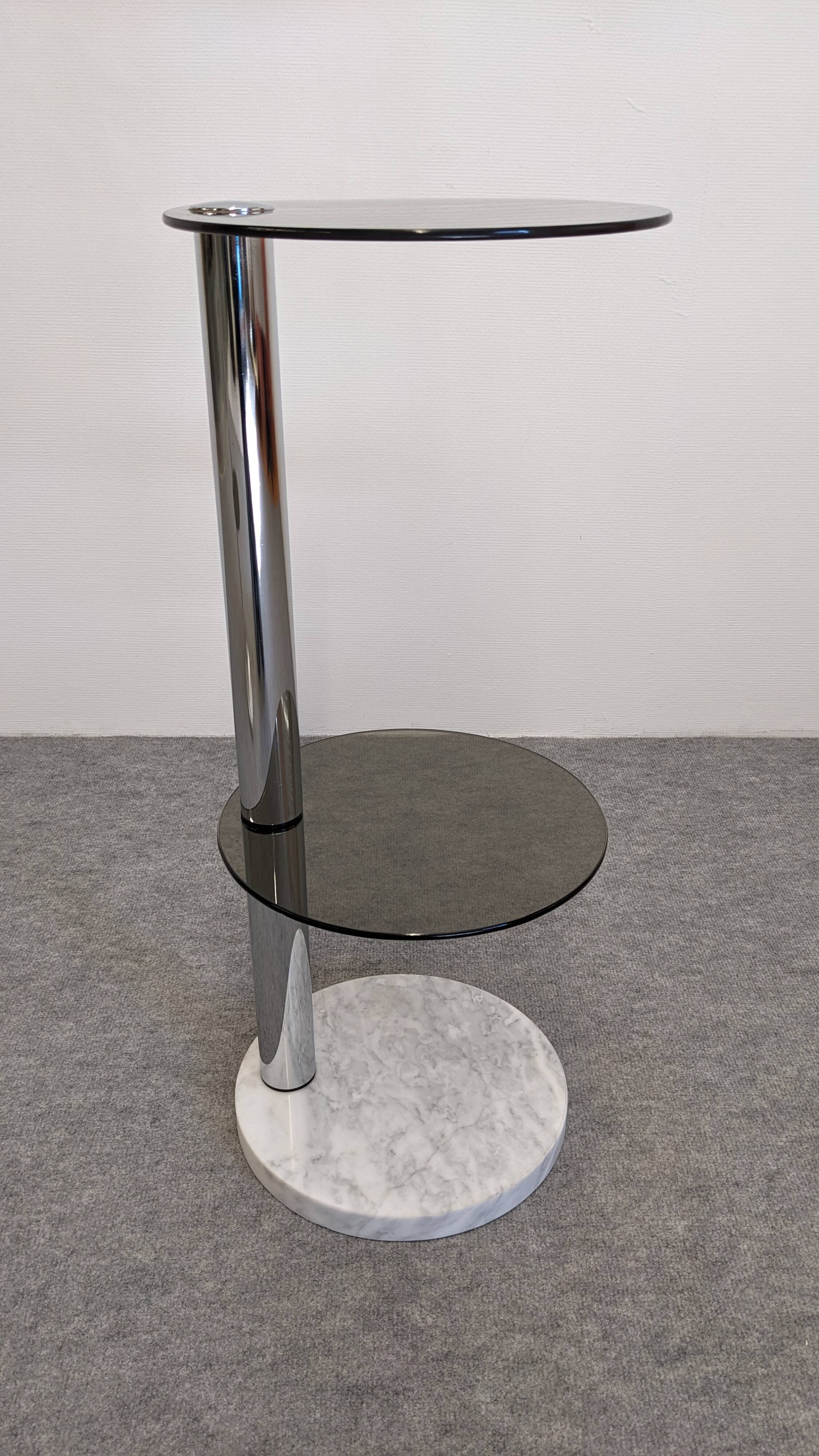 Pair of side tables or end tables Space Age, France circa 1970.