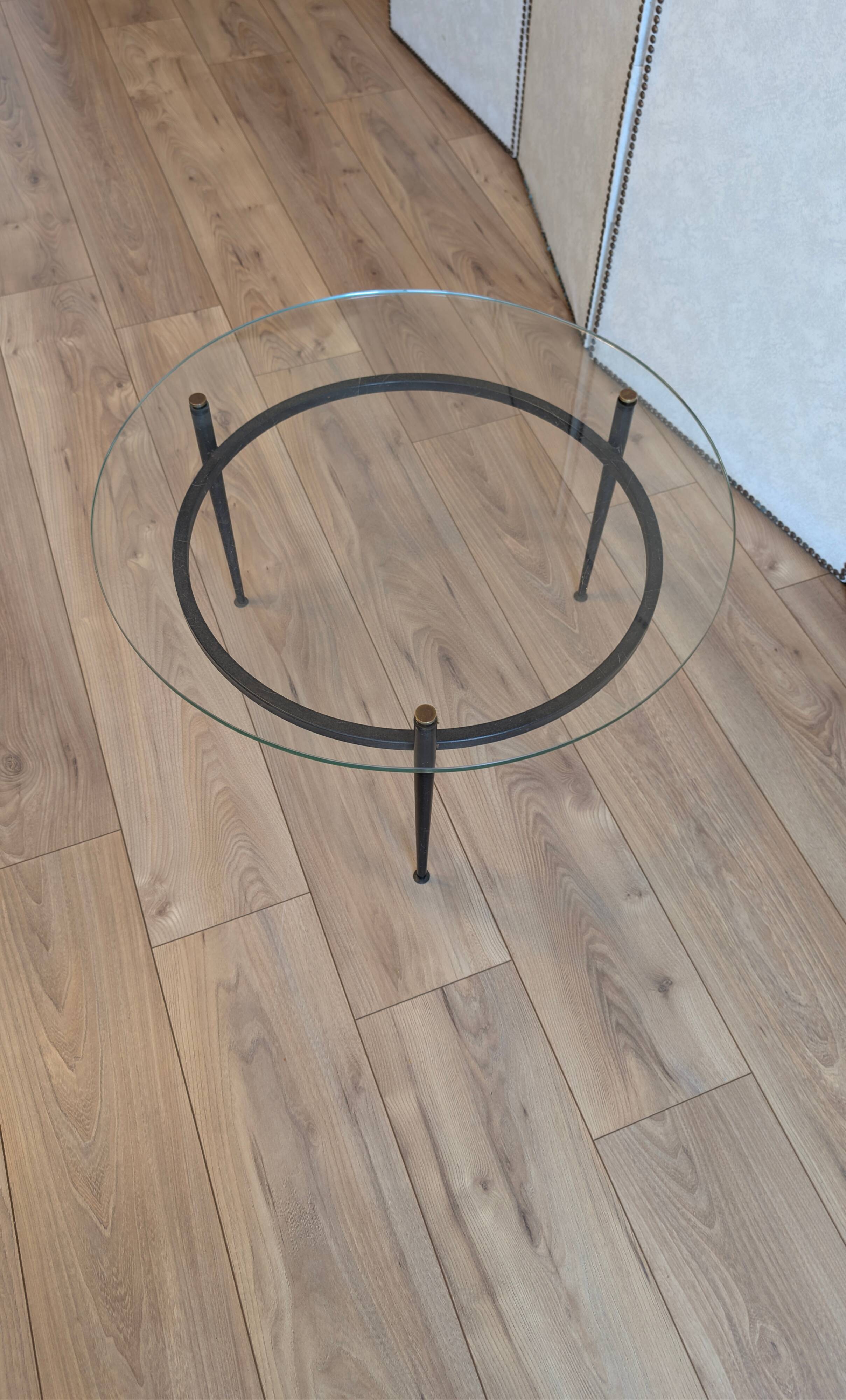 Coffee table attributed to Roger Le Bihan, modernist design in glass and metal.