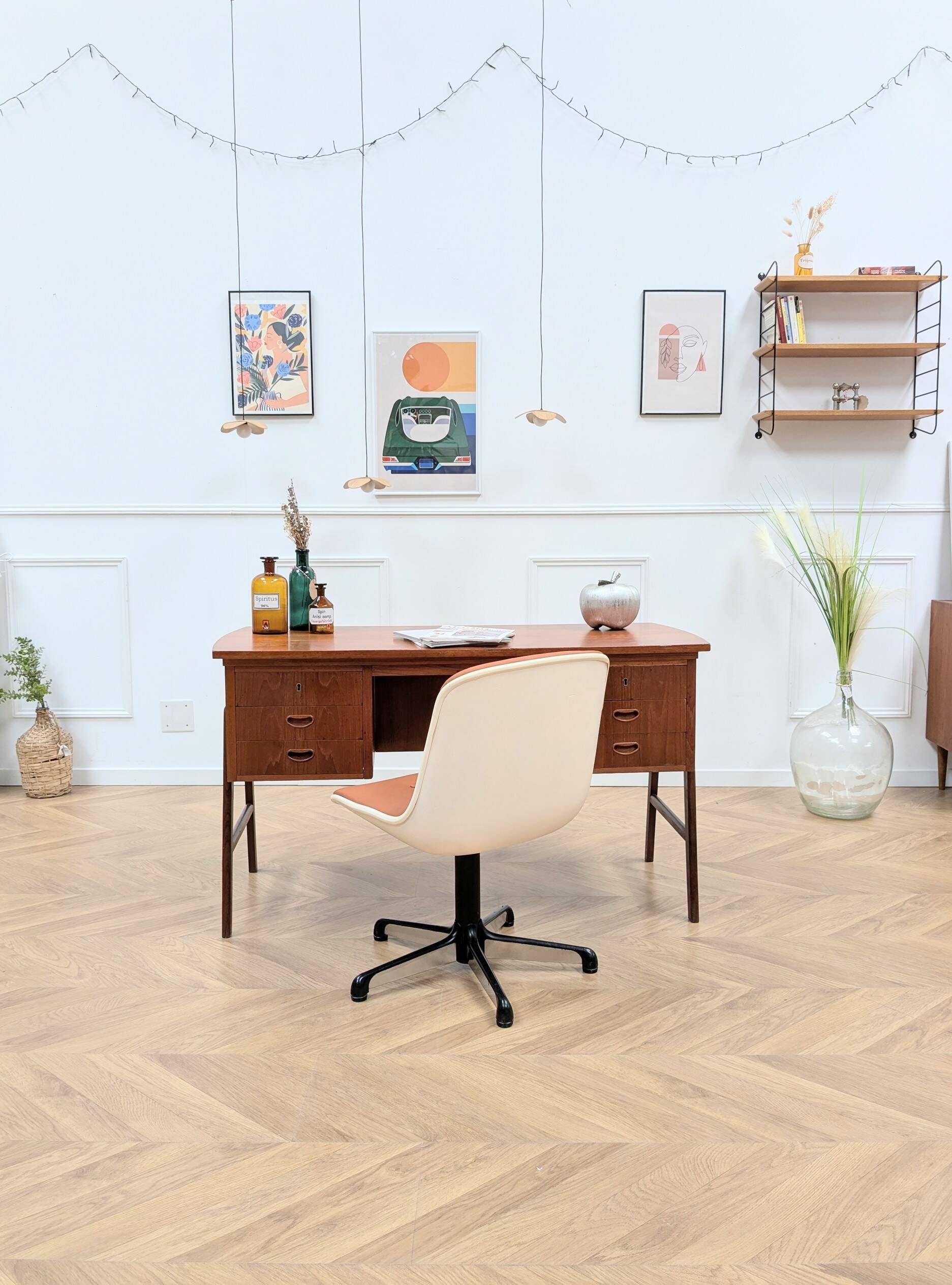 Designer double-sided desk