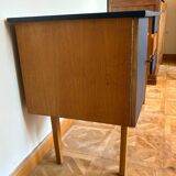 Adult desk with compass feet