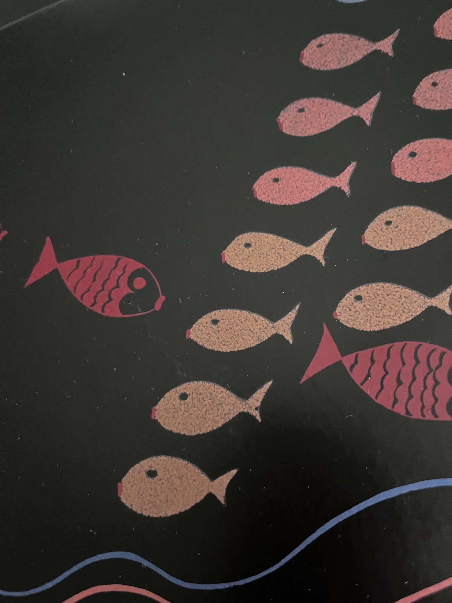 Dish decorated with fish manufacture of salins