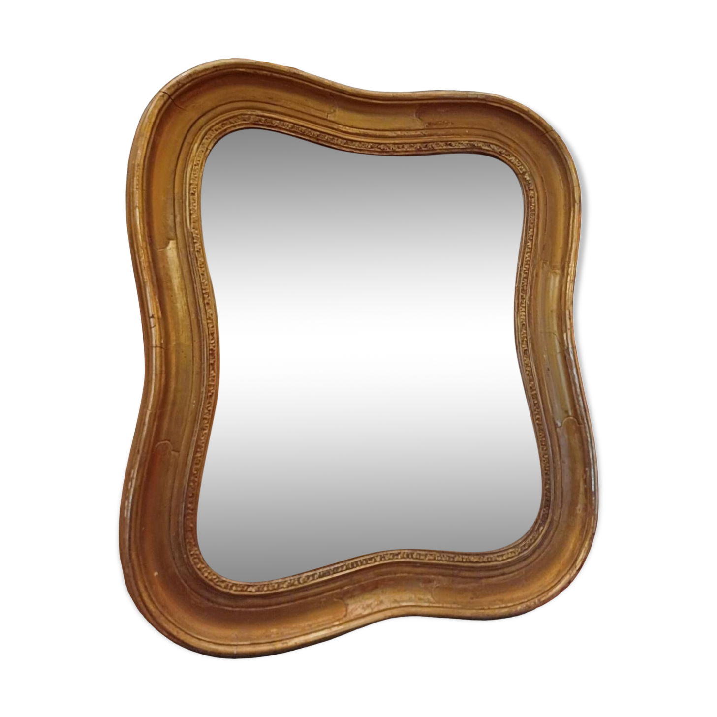 Antique golden quadrilobe-shaped mirror