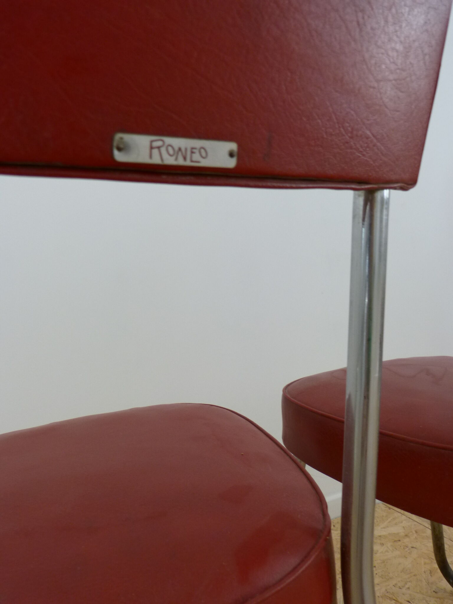 2 vintage Roneo chairs