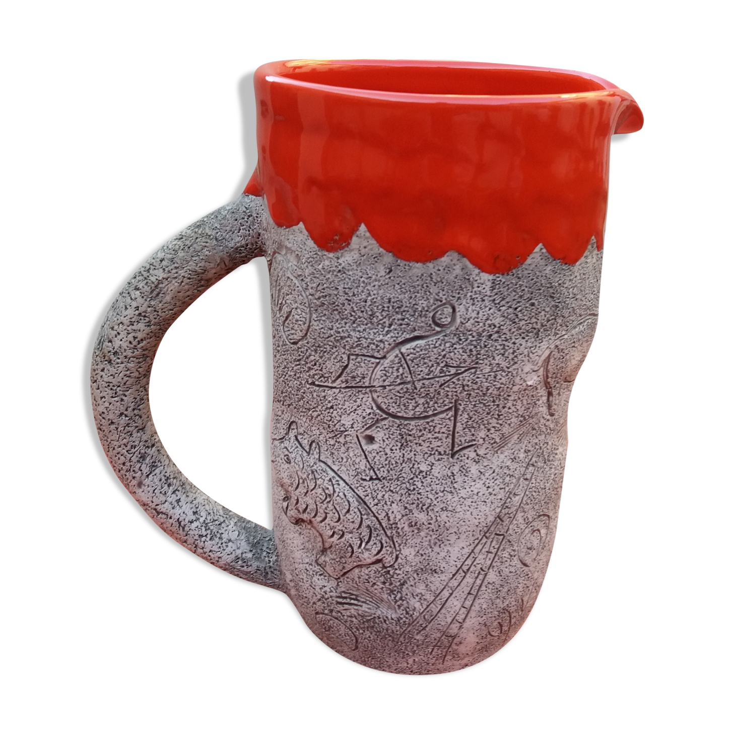 Ceramic pitcher in the 1950s