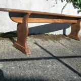 Bench in oak