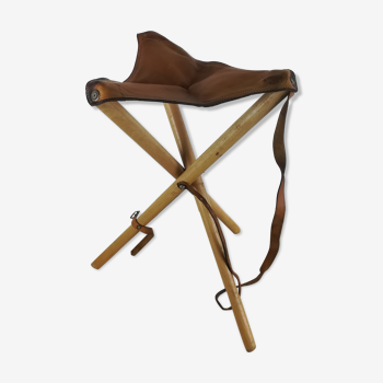 Tabouret tripode pliable en cuir et bois