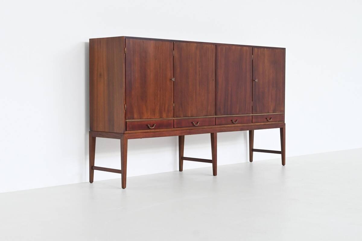 Buffet haut Severin Hansen en palissandre Haslev Møbelsnedkeri Danemark 1960