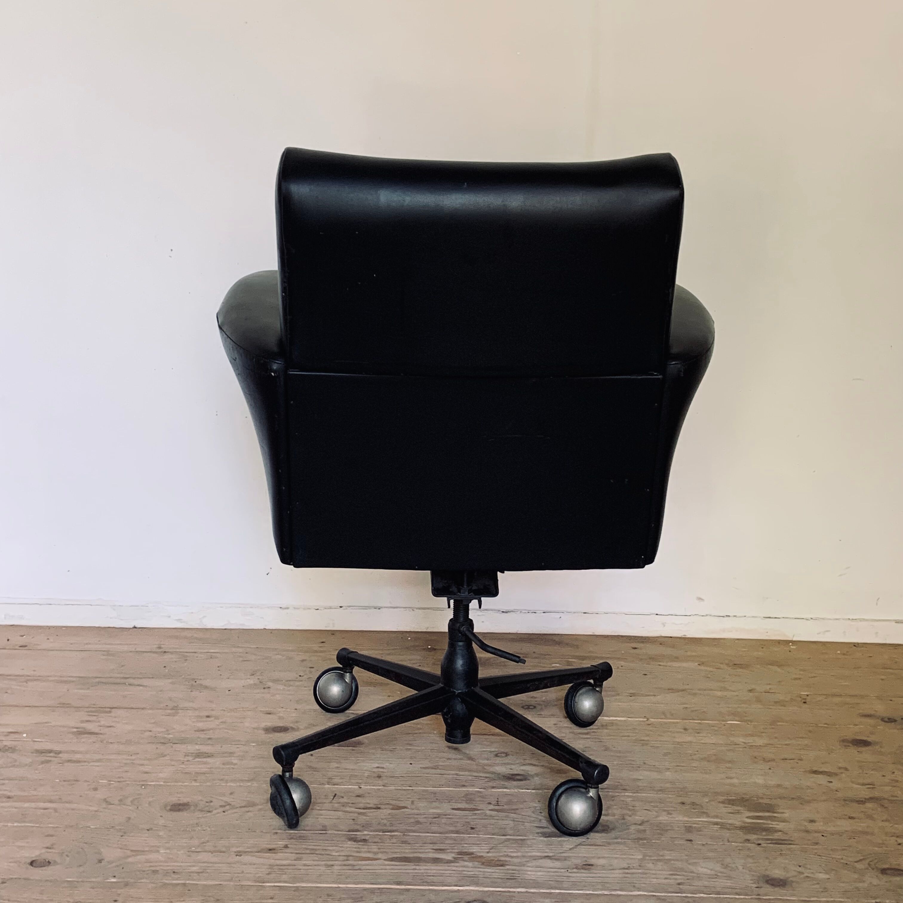 Vintage swivel office chair
