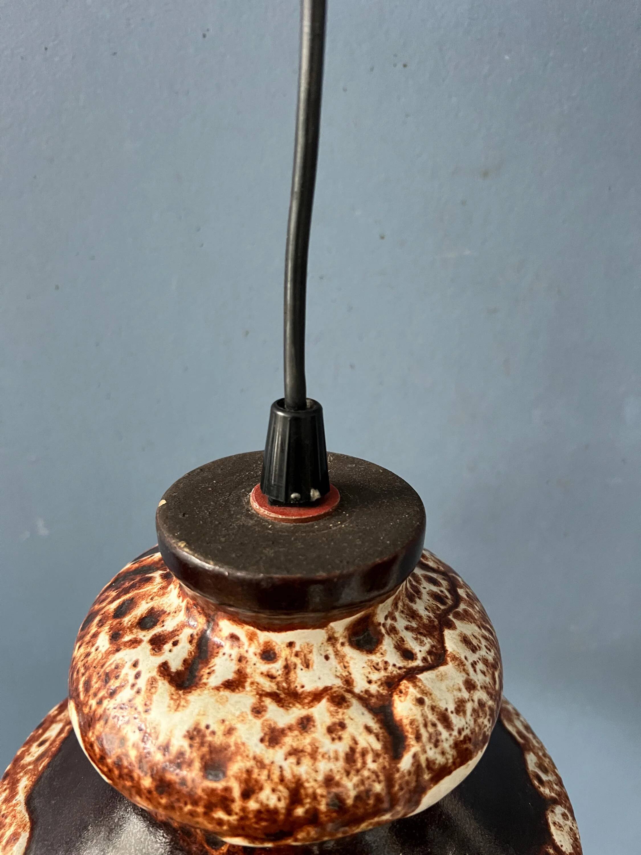 Suspension Fat Lava in ceramic West Germany brown and beige