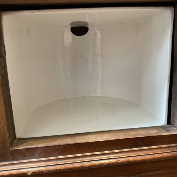 Chevet ancien table de nuit pot de chambre en noyer dessus marbre rose époque XIX ème