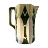 Onnaing jug vase