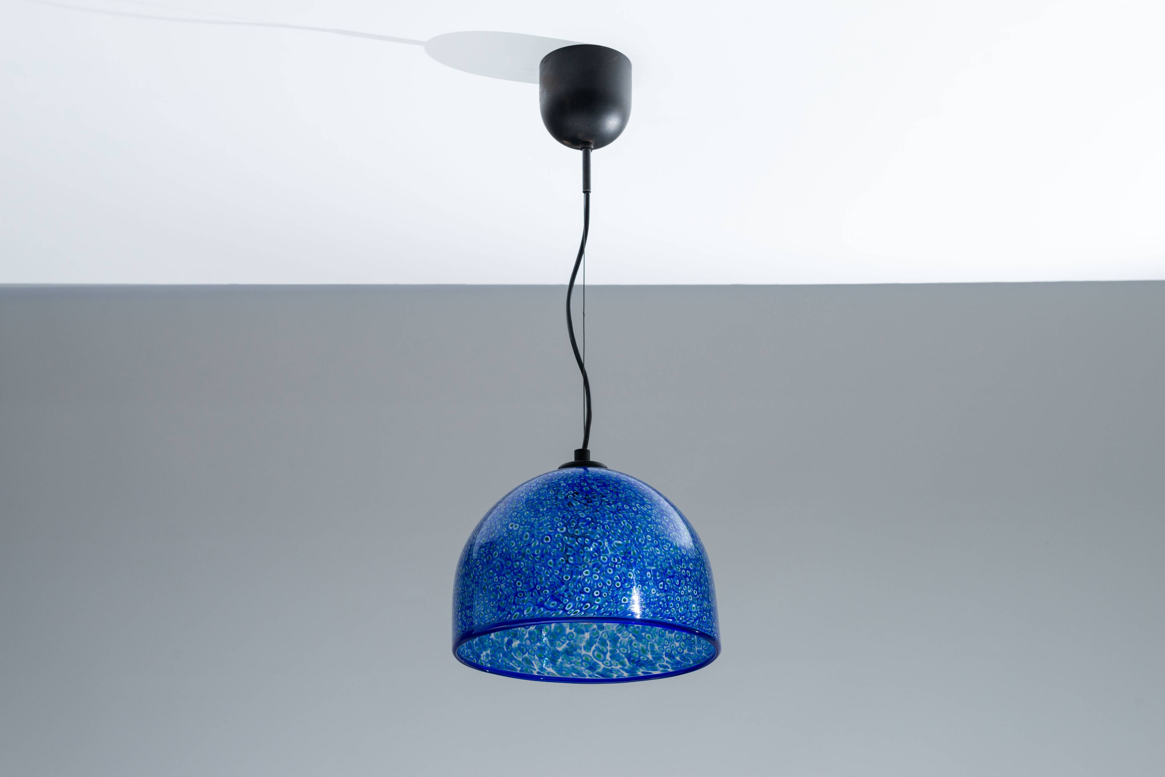 Gae Aulenti ‘‘Neverrino’’ pendant by Vistosi, Italy, 1970s