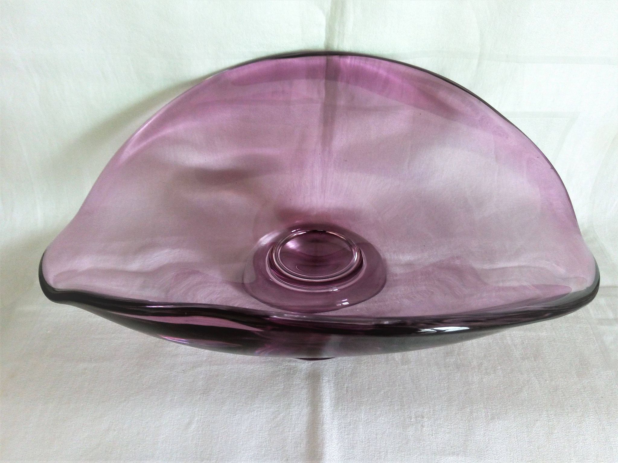 Centre de table sur pied de style Art Déco en cristal épais de Val Saint Lambert, années 1970