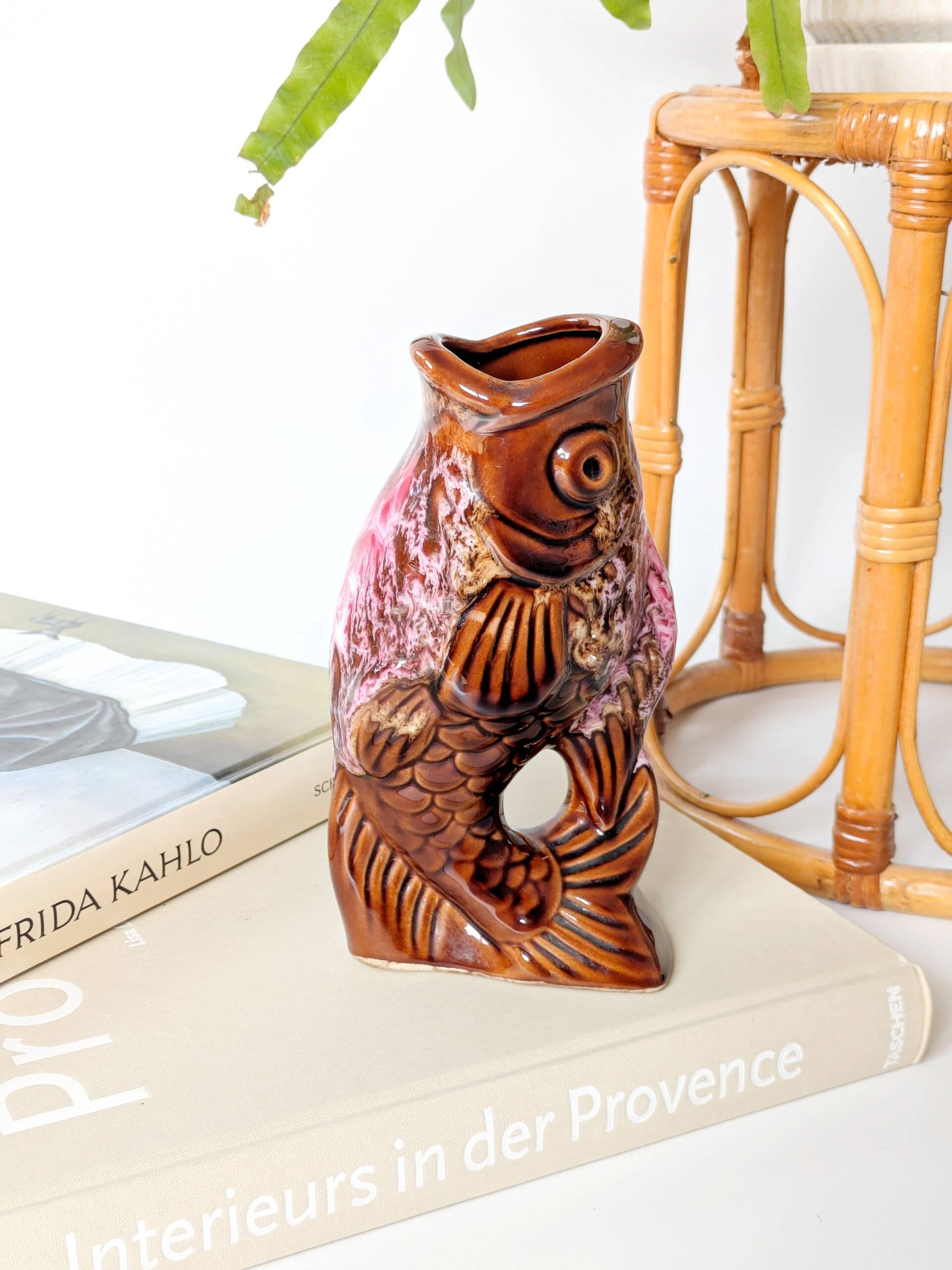 Vallauris fish pitcher vase from the 60s, amber and pink