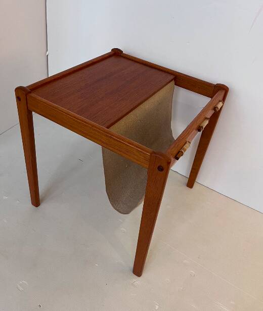 occasional table / magazine rack in teak and turbo-edged fabric