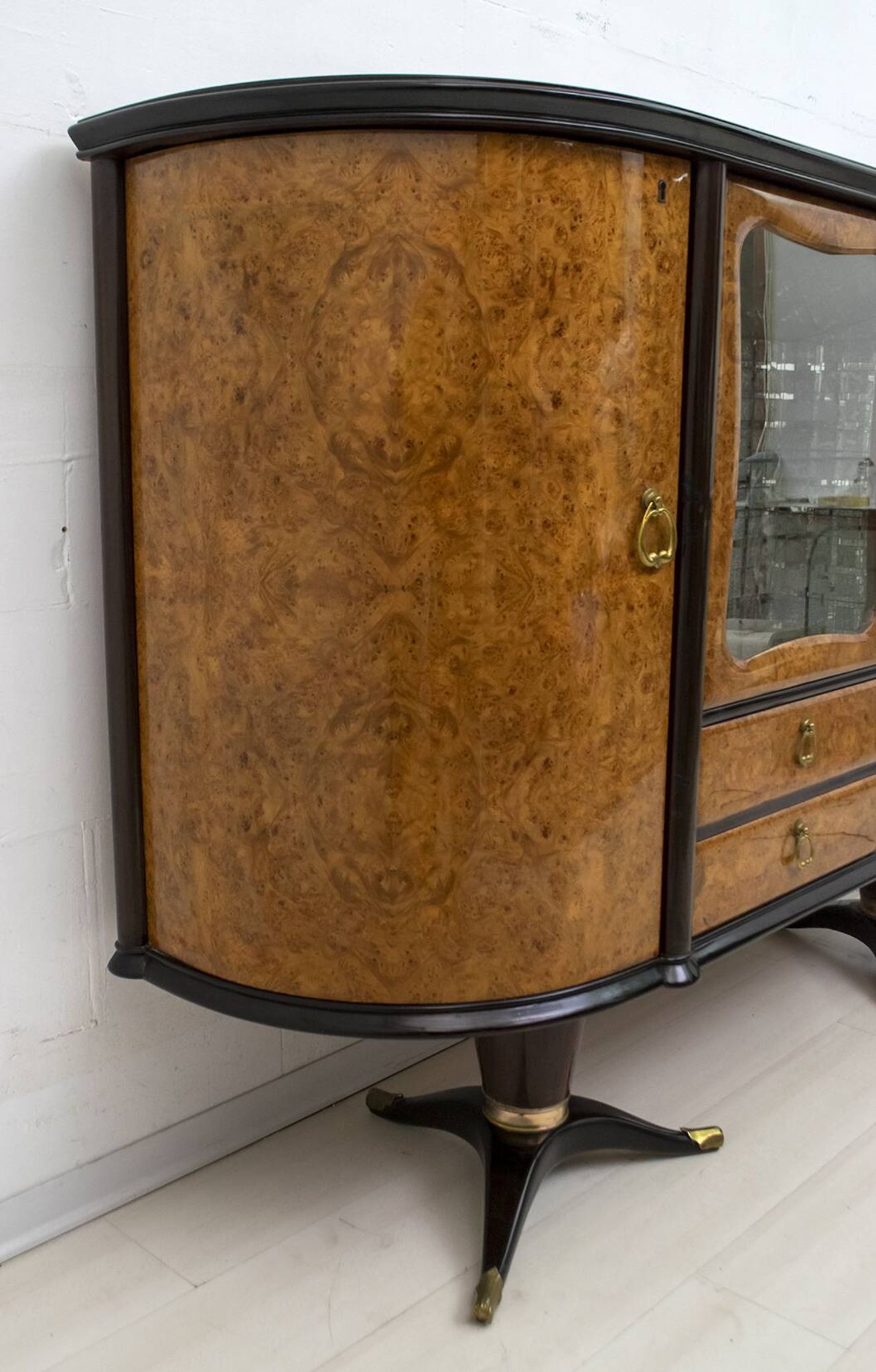 Paolo Buffa Mid-Century Modern Italian Mahogany and Walnut Bar Cabinet, 50