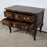 Sauteuse Commode in Amaranth and Mahogany, Louis XV – 18th Century