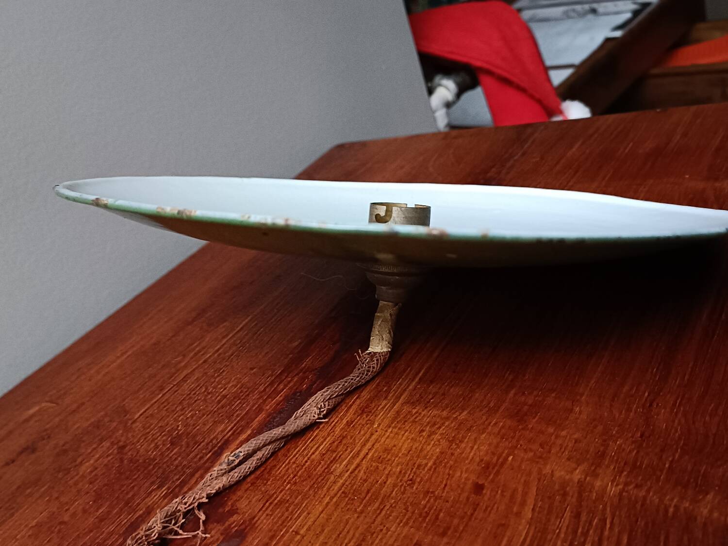 Green saucer pendant light