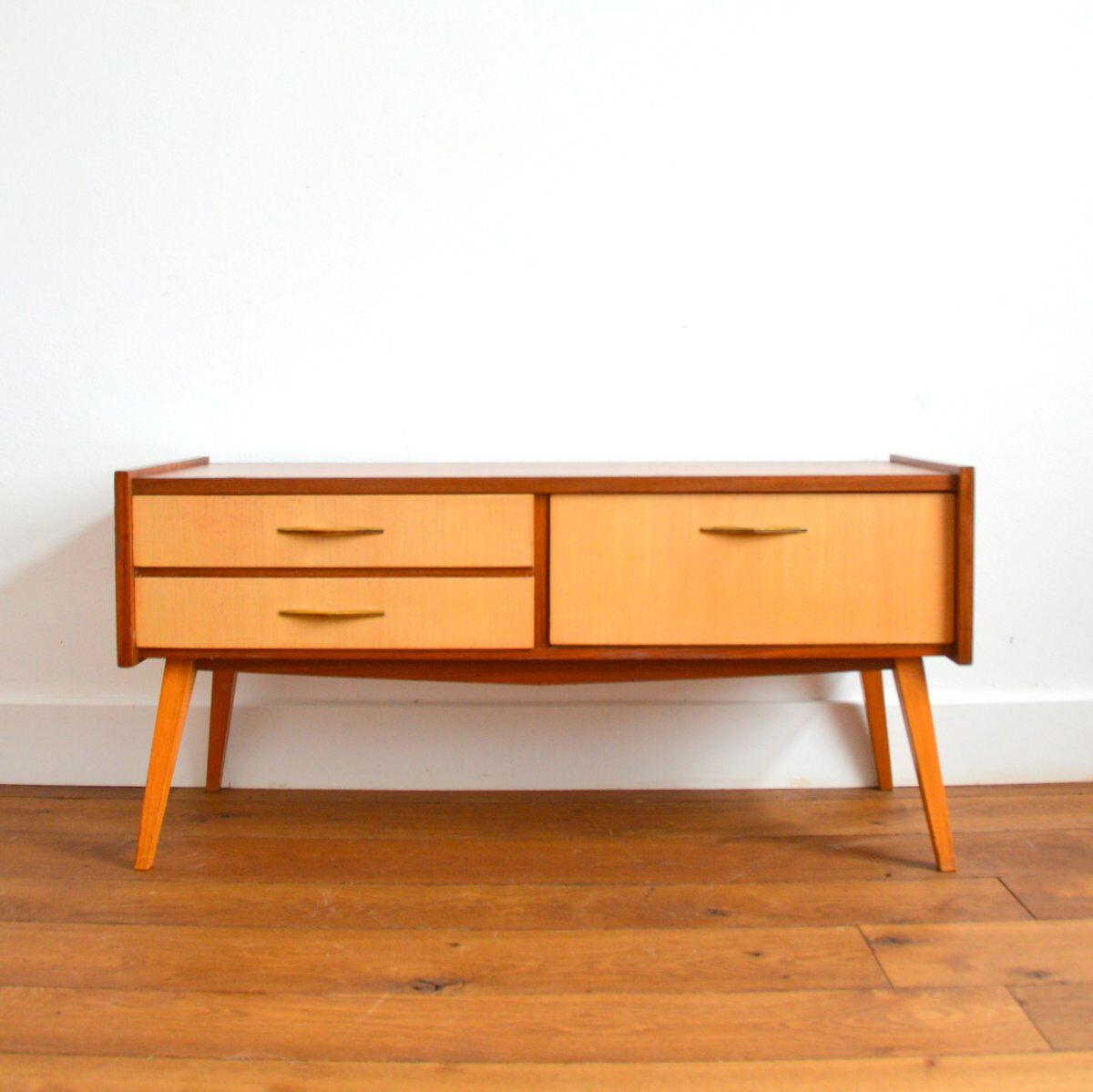 Vintage 1960s compass feet