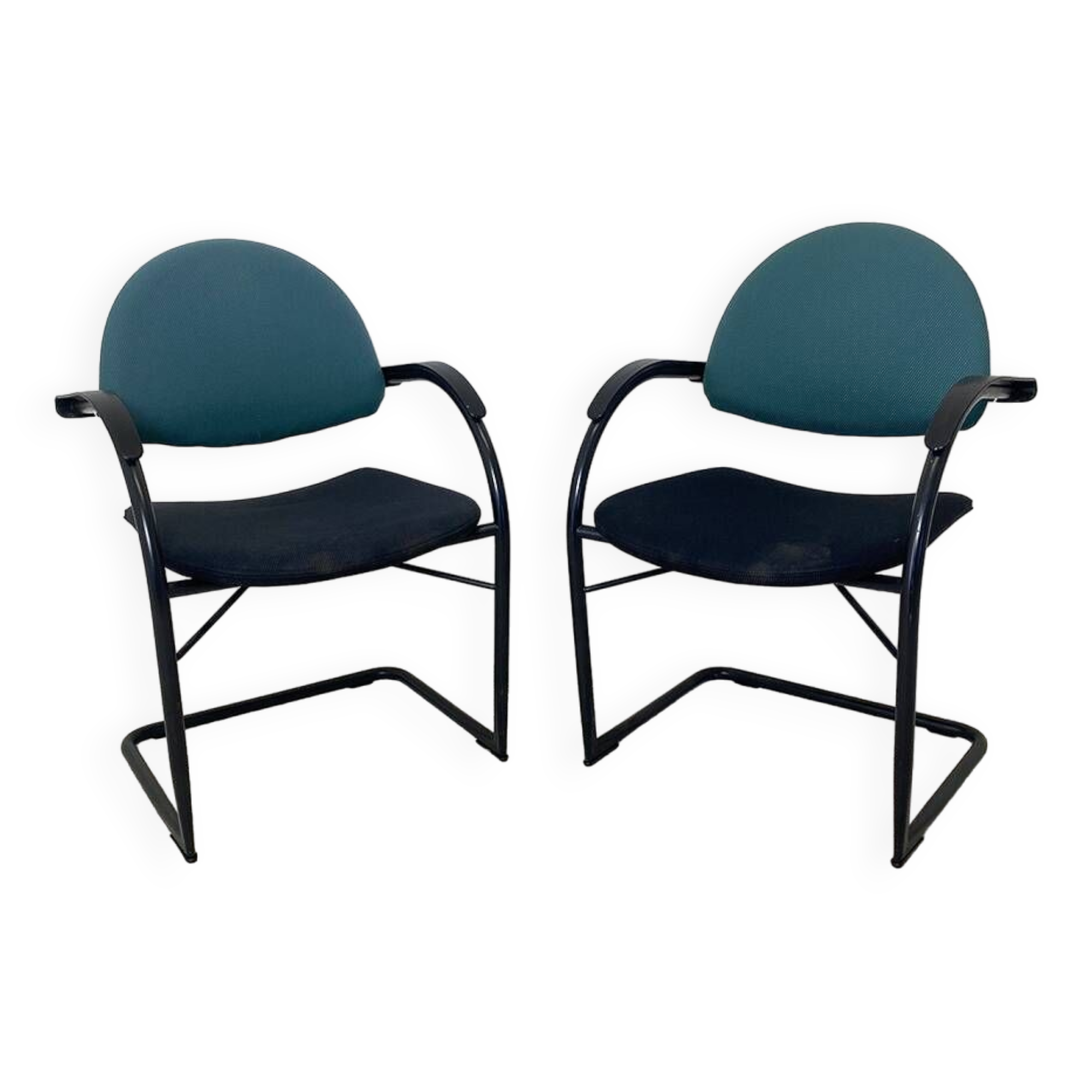 Paire de chaises modele onda édition vitra design mario bellini
