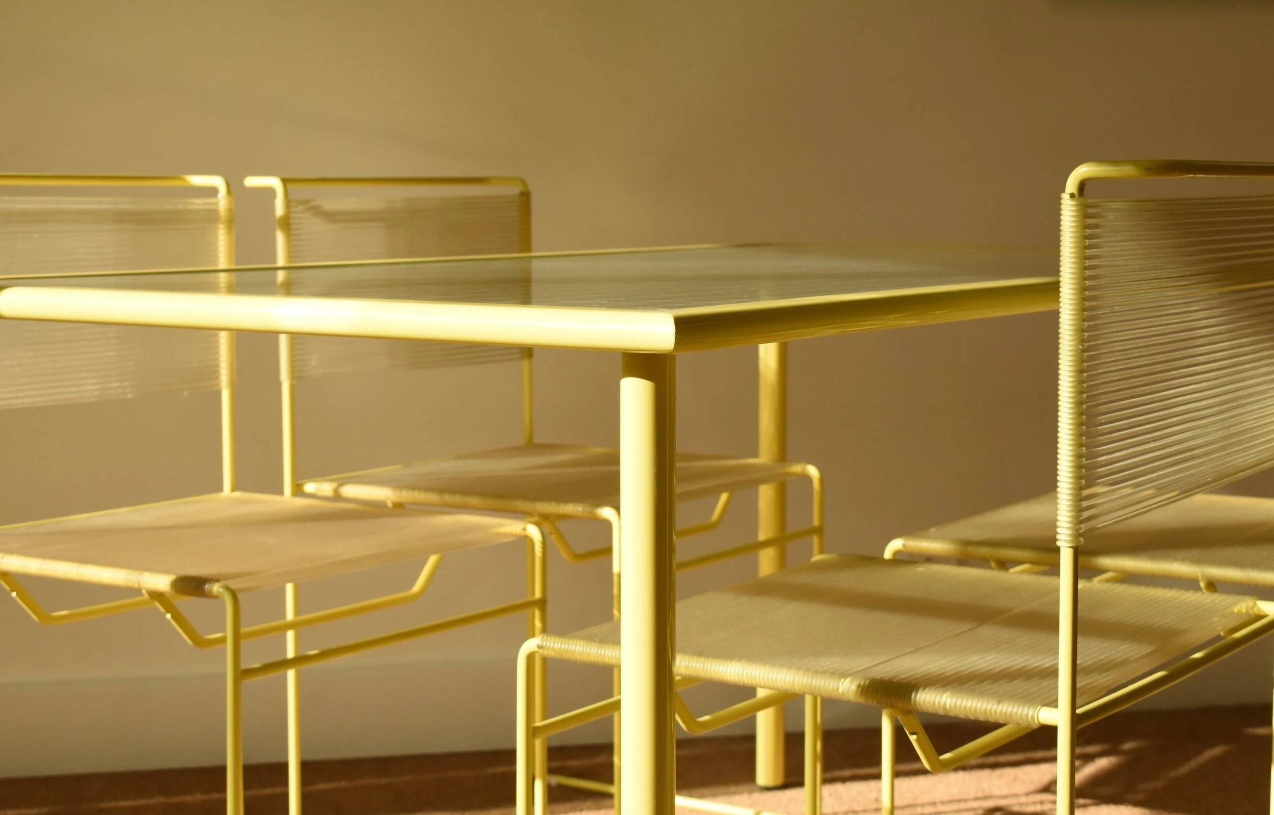 Spaghetti table and chairs by Giandomenico Belotti