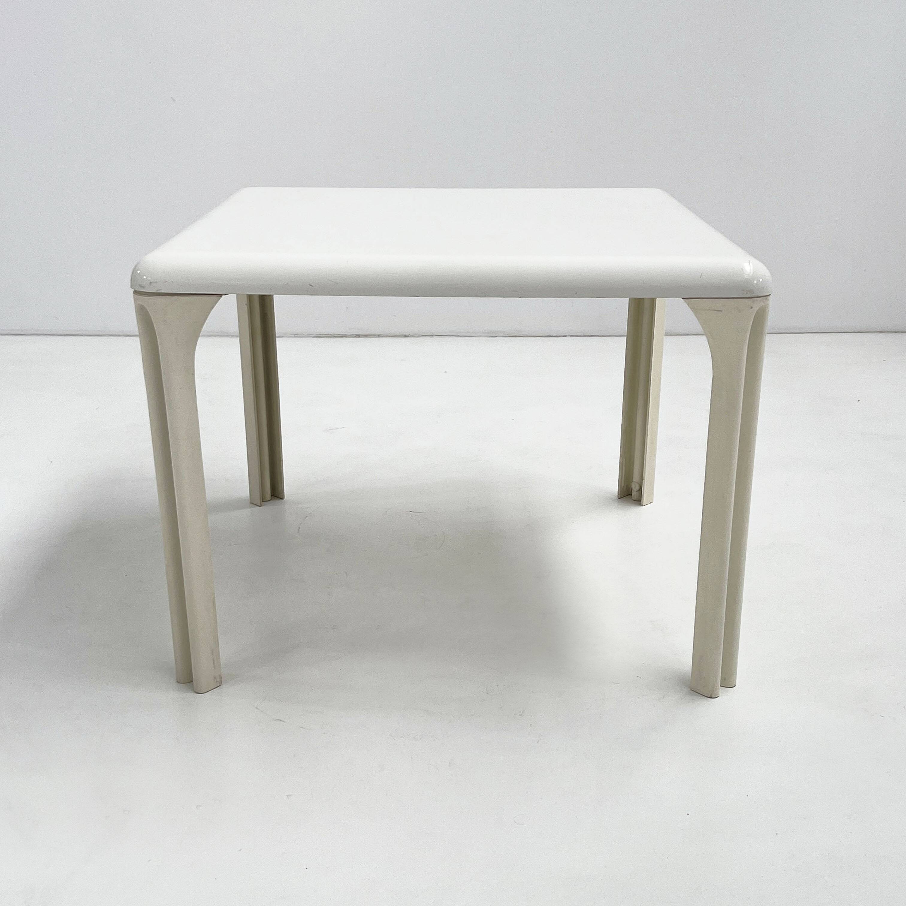 Stadio White dining table by Vico Magistretti for Artemide, 1970