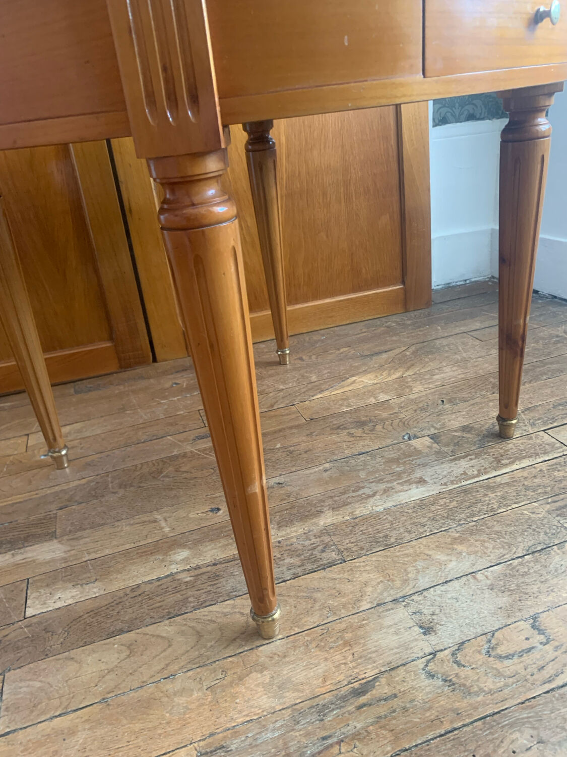 Bouillotte table in Louis XVI style