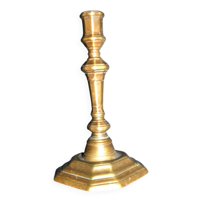 Bougeoir octogonale Louis XIV en bronze, 18e siècle