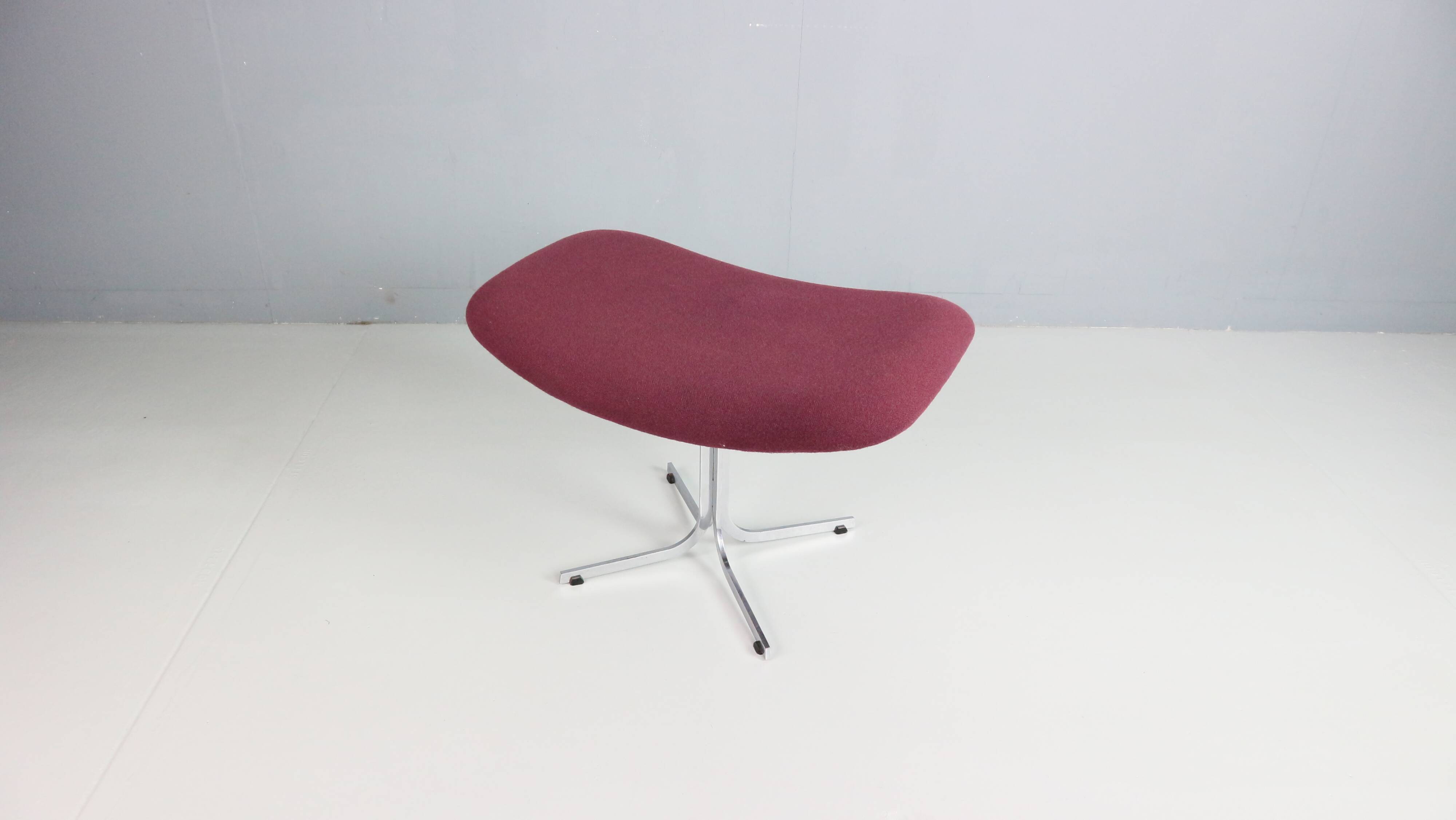 Pierre Paulin Purple Lounge Chair "Big Tulip" F551 & Ottoman, 1960's