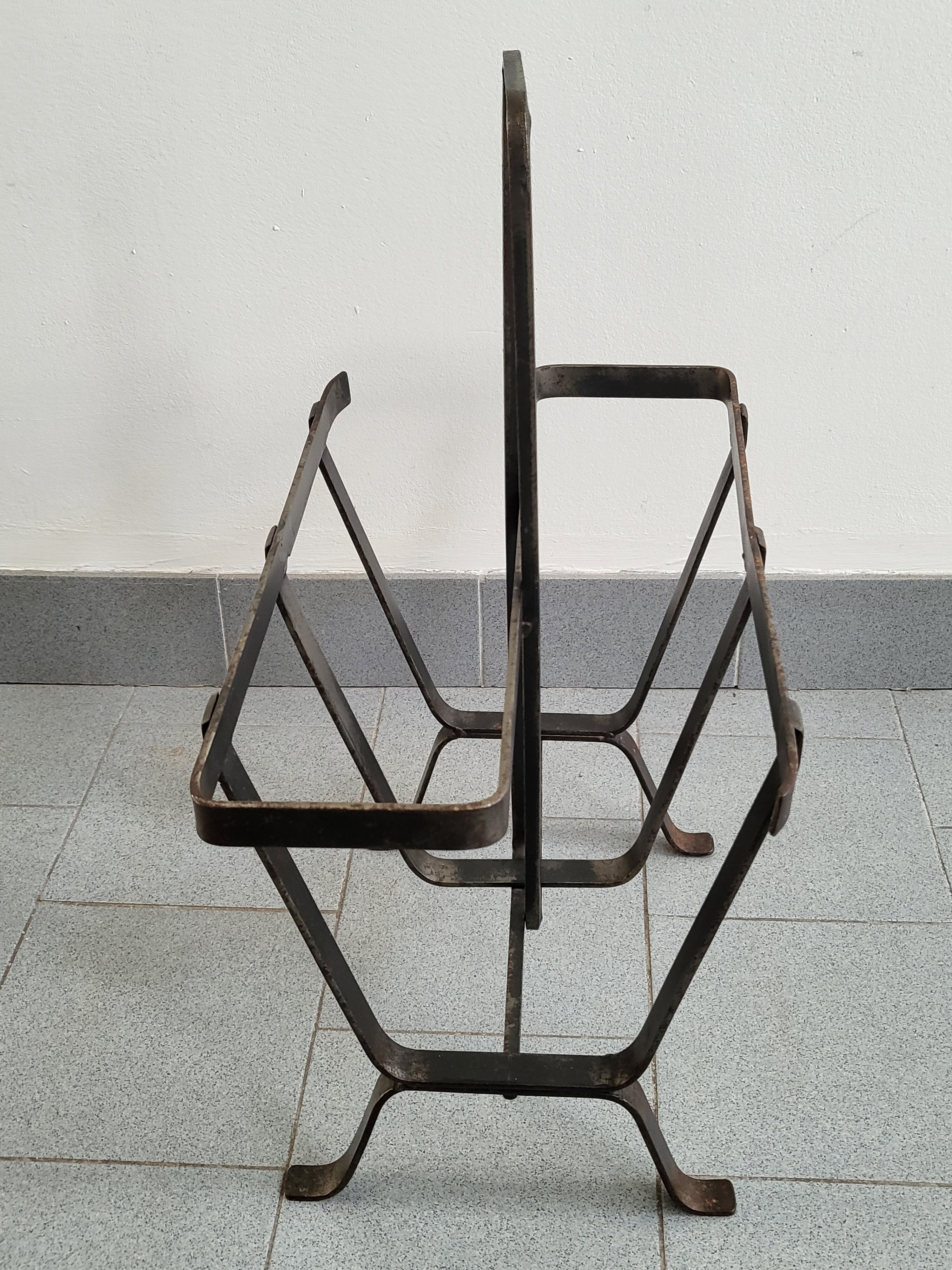 Vintage magazine holder 1950