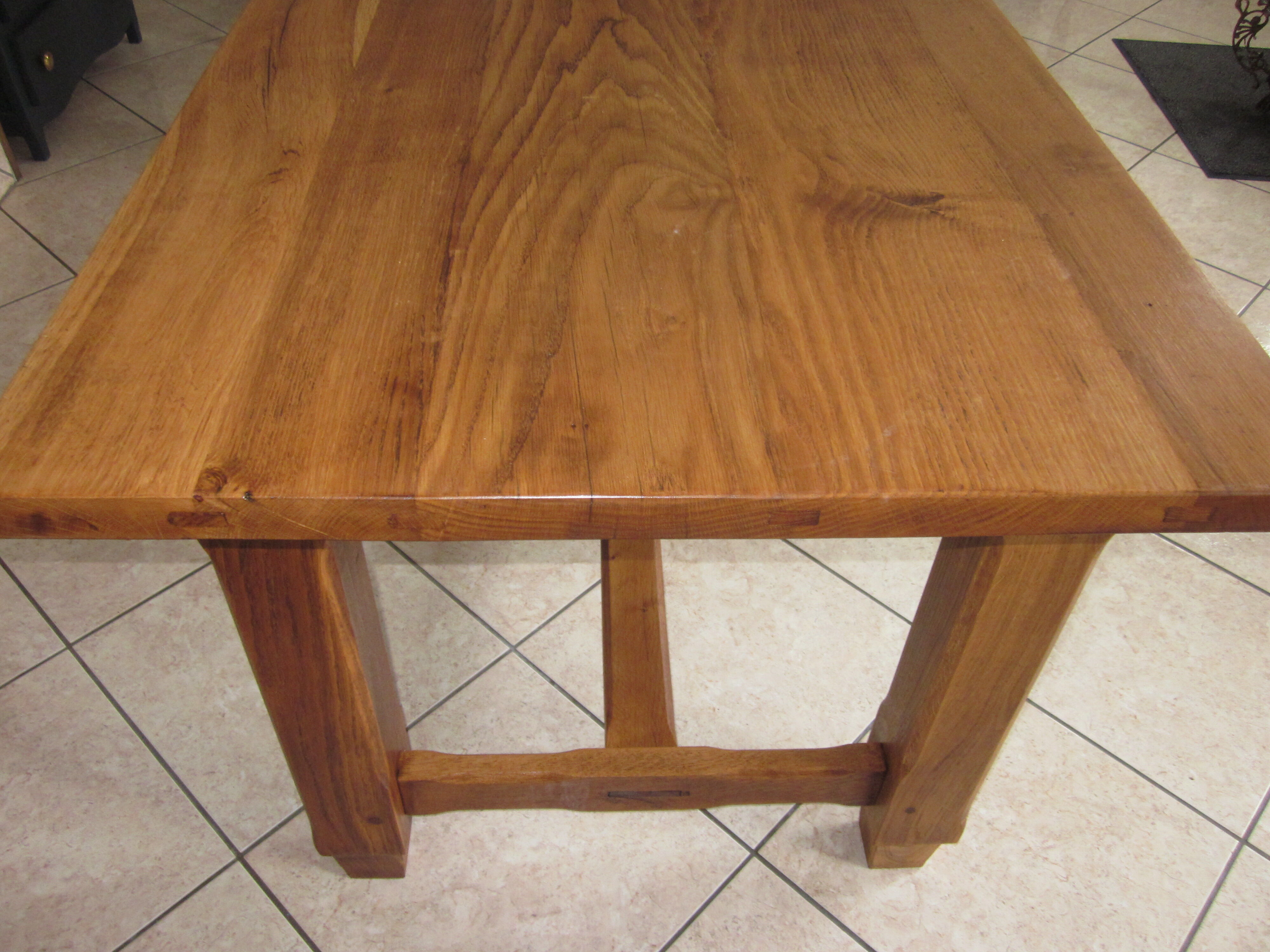Farmhouse table in solid oak