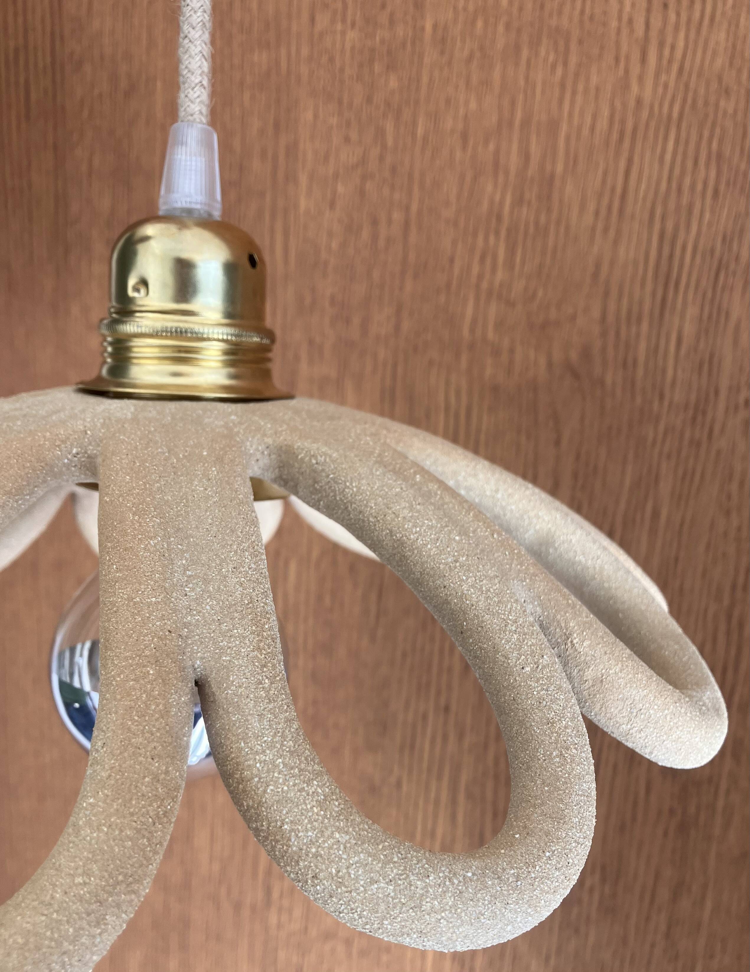 Suspension en céramique fleur en grès - artisanat français