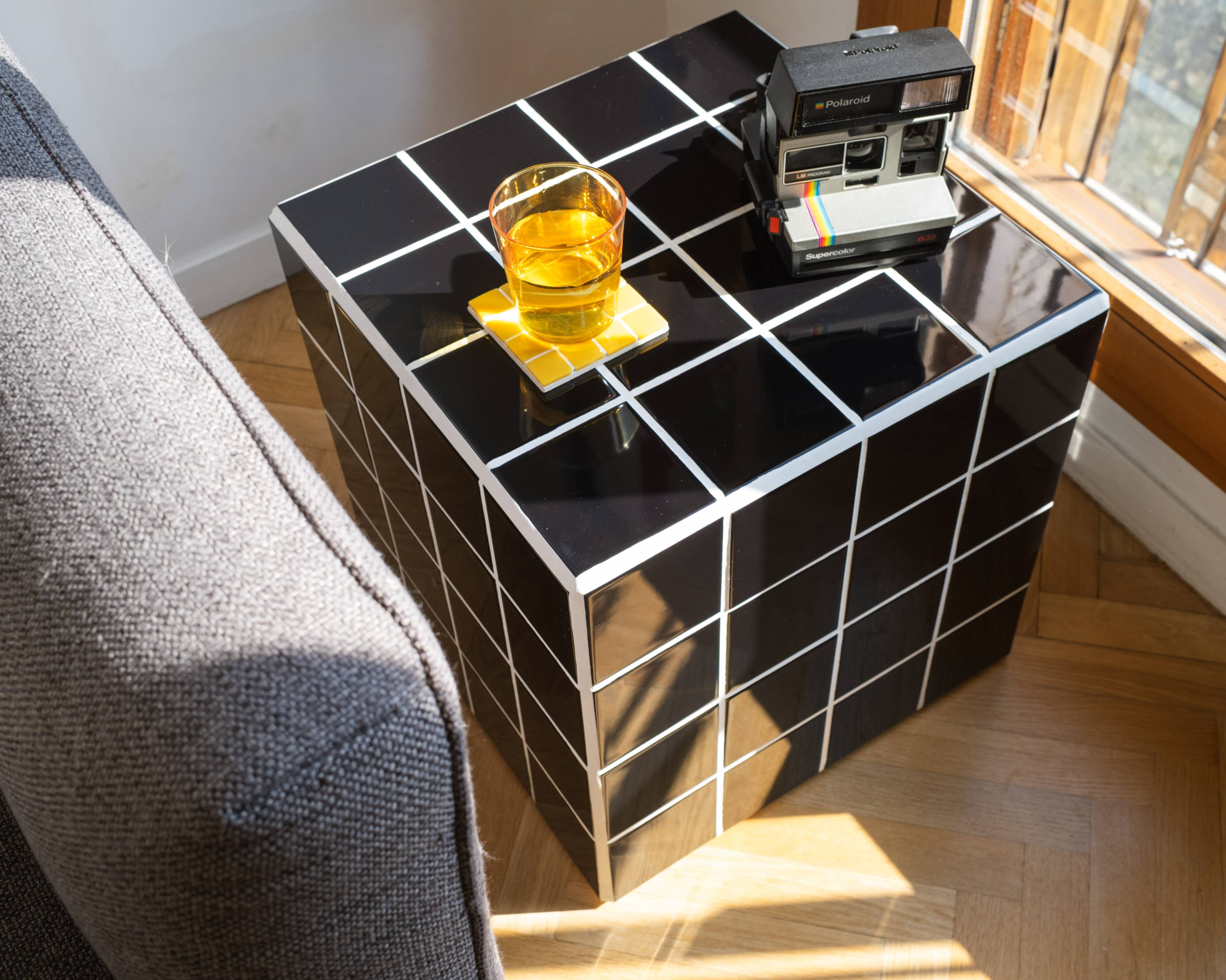 Black ceramic bedside table