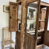 Armoire vitrée