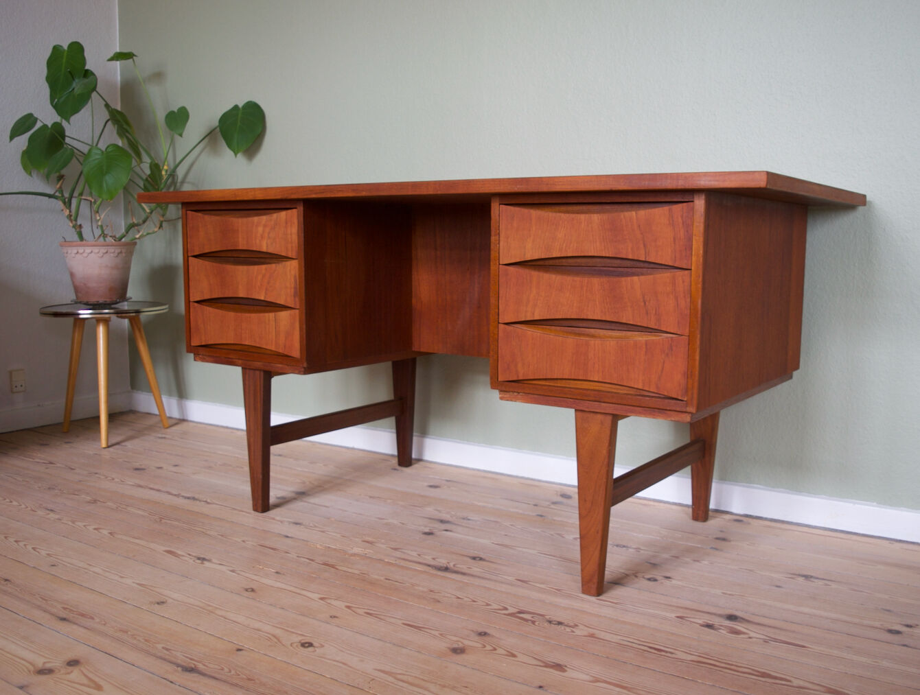 Mid-Century Danish Teak Desk, 1960s