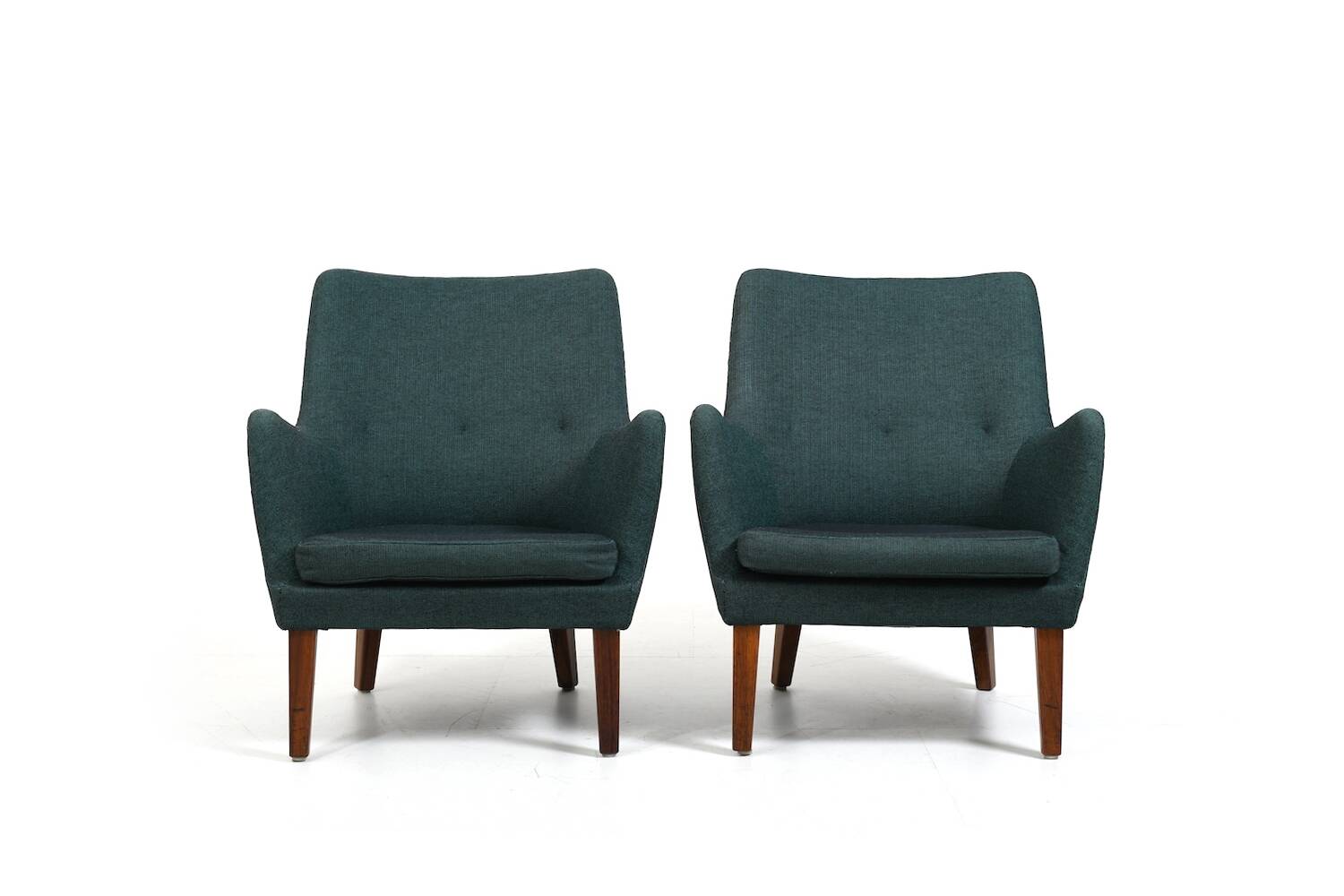 Rare Pair of AV-53 Easychairs by Arne Vodder 1953