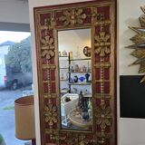 miroir mural Palladio, Italie, 1970 – Décor rouge et dorure patinée